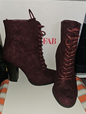 FA Women's Lace-Up Ankle Boots - Burgundy Suede